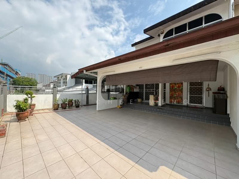 2.5-storey Terraced House for Sale in Taman Bukit Desa (Taman Desa) - Chin Chee Meng - PropertyGuru.com.my