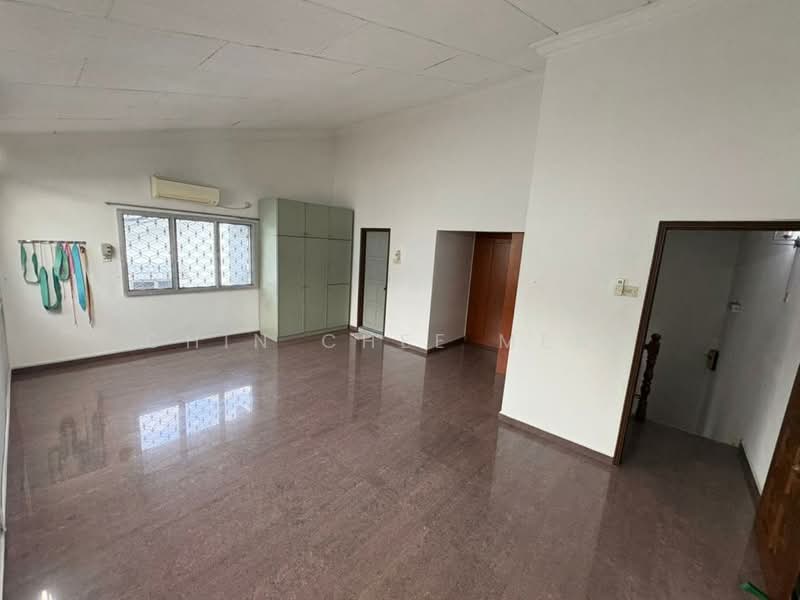 2.5-storey Terraced House for Sale in Taman Bukit Desa (Taman Desa) - Chin Chee Meng - PropertyGuru.com.my