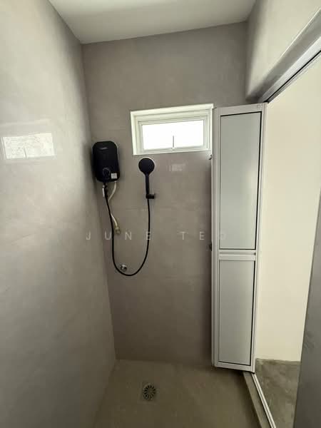 Rumah Teres 2 Tingkat untuk Disewa di Taman Skudai Baru (Skudai) - June Teo - Bathroom - PropertyGuru.com.my