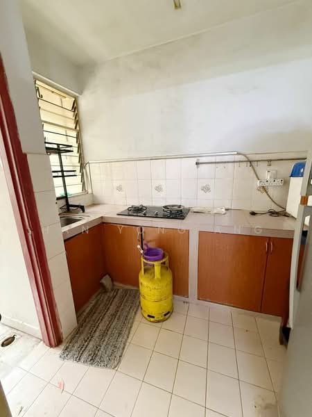 Apartment for Sale at Vista Seri Alam - Han Yong Ang - Kitchen - PropertyGuru.com.my