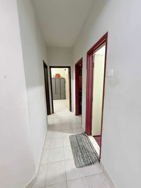 Apartment for Sale at Vista Seri Alam - Han Yong Ang - Corridor - PropertyGuru.com.my