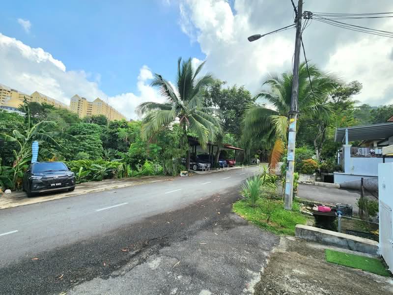 Rumah Teres 2 Tingkat untuk Dijual di Ukay Perdana (Ulu Kelang) - Basri Munir - Exterior - PropertyGuru.com.my