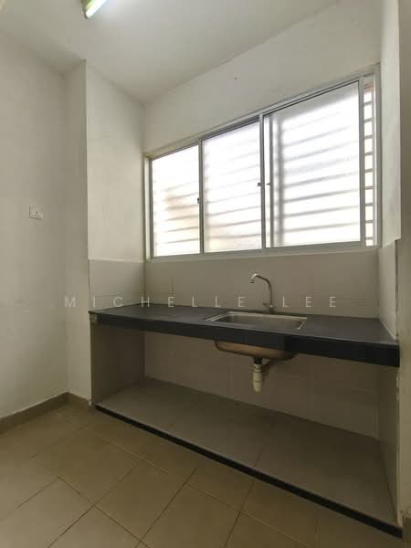 Pangsapuri untuk Disewa di Akasia Apartment - Michelle Lee - Kitchen - PropertyGuru.com.my