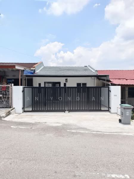 Rumah Teres 1 Tingkat untuk Dijual di Taman Abad (Johor Bahru) - Han Yong Ang - Exterior - PropertyGuru.com.my