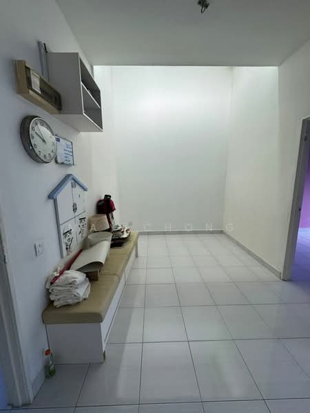 Rumah Teres 2 Tingkat untuk Dijual di Setia Tropika (Johor Bahru) - May Chong - Entrance - PropertyGuru.com.my
