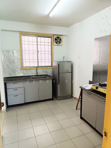 Apartment for Rent at Sri Saujana - Jerry Tan - Kitchen - PropertyGuru.com.my