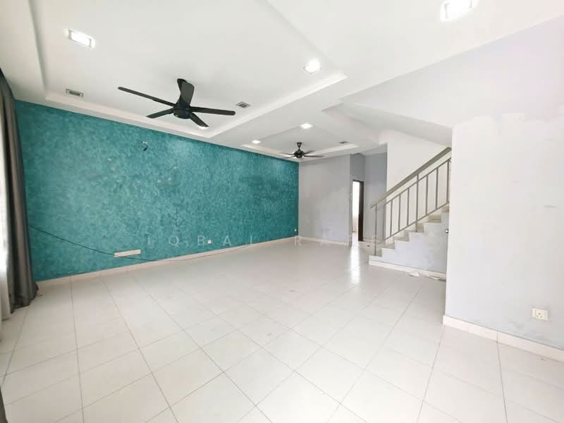 2-storey Terraced House for Sale in Bandar Teknologi Kajang (Kajang) - Iqbal Rafei - Living Room - PropertyGuru.com.my
