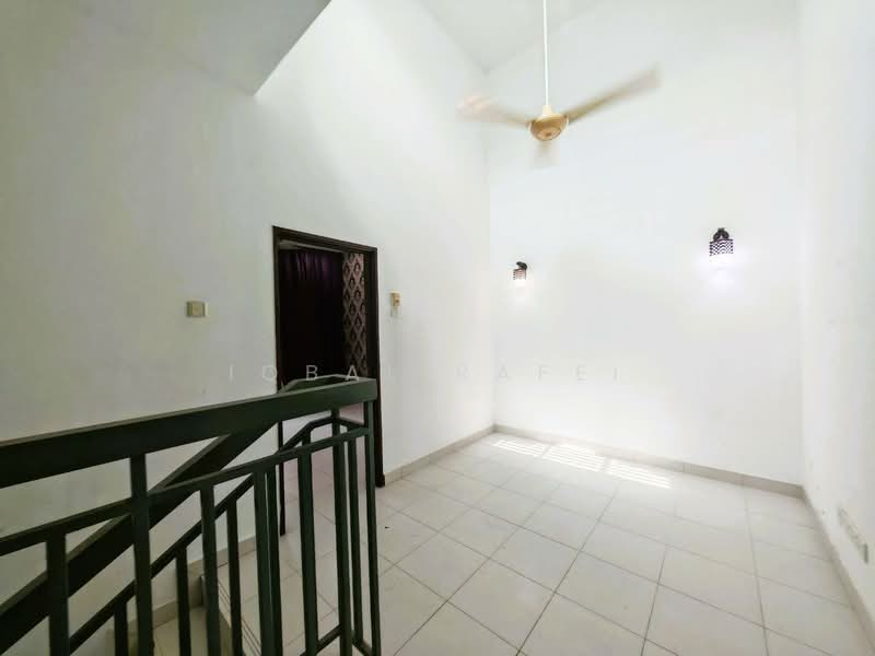 2-storey Terraced House for Sale in Bandar Teknologi Kajang (Kajang) - Iqbal Rafei - Interior - PropertyGuru.com.my