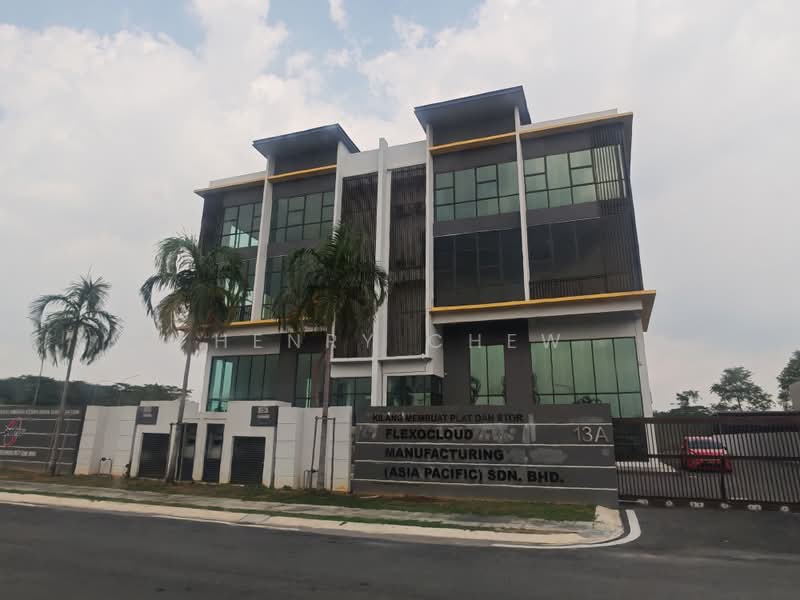 Kilang untuk Disewa di Taman Sepang (Sepang) - Henry Chew - Exterior - PropertyGuru.com.my