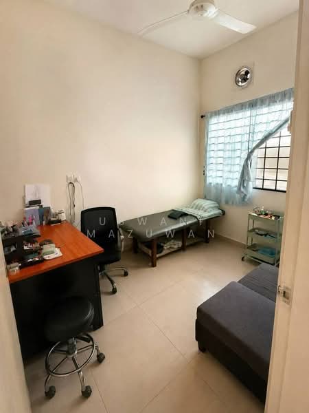 Terraced House for Sale in Bangi (Selangor) - Uswani Mazuwan - Study - PropertyGuru.com.my