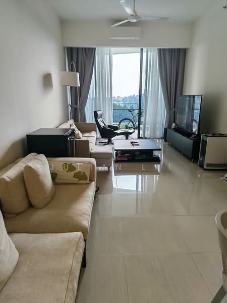 Servis Apartment untuk Dijual di Senada Residence @ KLGCC Resort - Julian Lai - Living Room - PropertyGuru.com.my