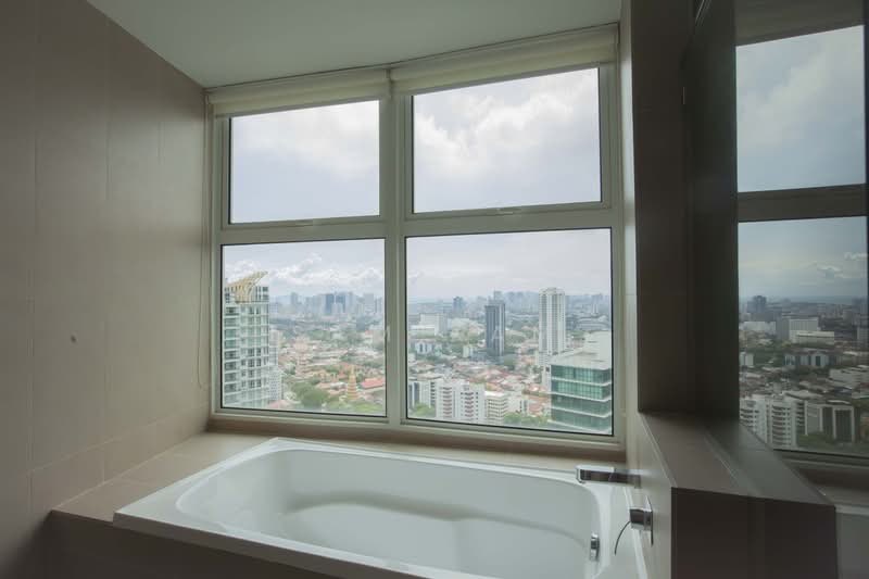 Kondominium untuk Dijual di Gurney Paragon - Sam Kam - Bathroom - PropertyGuru.com.my