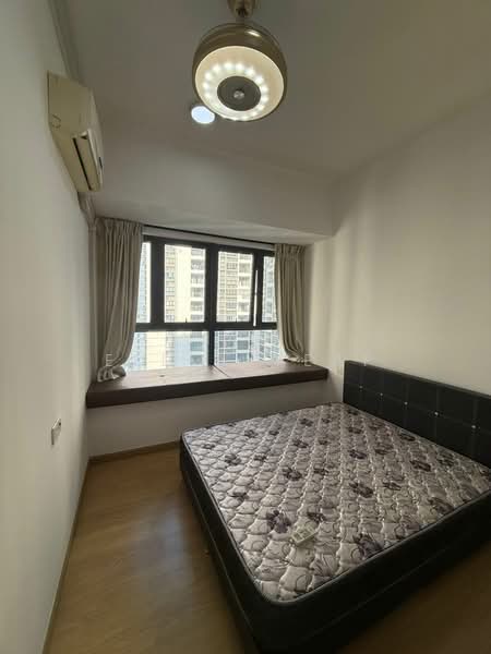 Condominium for Rent at Amberside @ Country Garden Danga Bay - Ellen Yeap - Bedroom - PropertyGuru.com.my