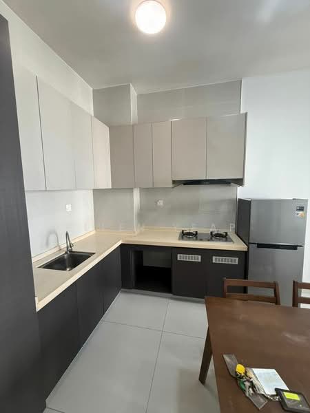 Condominium for Rent at Amberside @ Country Garden Danga Bay - Ellen Yeap - Kitchen - PropertyGuru.com.my