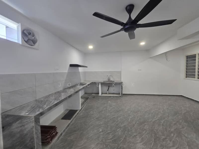 Rumah Teres 2 Tingkat untuk Dijual di Usj 4 (Subang Jaya) - Joyce Kok - Kitchen - PropertyGuru.com.my