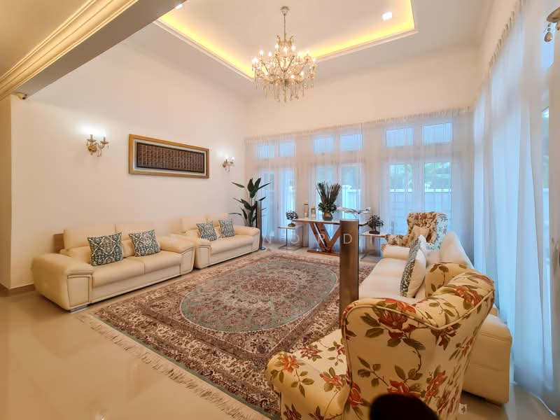 Rumah Banglo untuk Dijual di Seksyen 10 (Shah Alam) - Sa'a Nordin - Living Room - PropertyGuru.com.my
