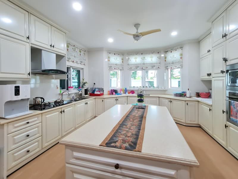 Rumah Banglo untuk Dijual di Seksyen 10 (Shah Alam) - Sa'a Nordin - Kitchen - PropertyGuru.com.my