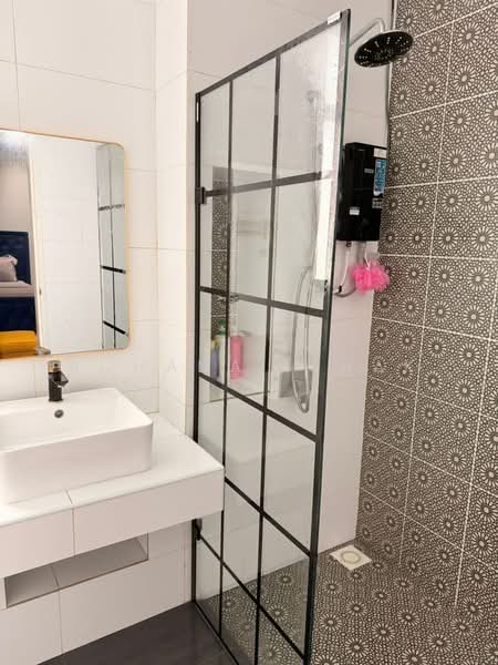 Semi-Detached House for Sale in Kuala Selangor (Selangor) - Rohana Ishak - Bathroom - PropertyGuru.com.my