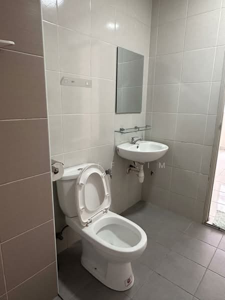 Apartment for Rent at Residensi Pandanmas 2 - Geoff Lim - Bathroom - PropertyGuru.com.my