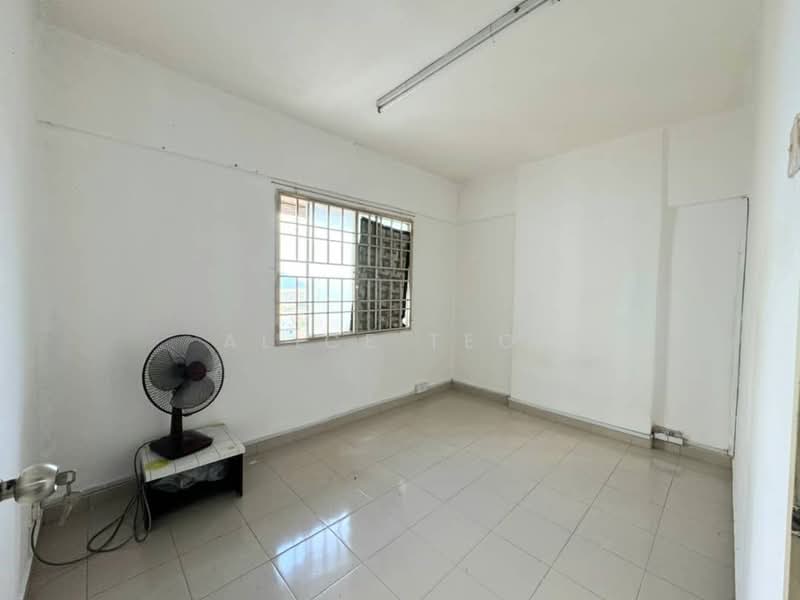 Flat for Sale at 9B Taman Sri Idaman - Alice Teoh - PropertyGuru.com.my
