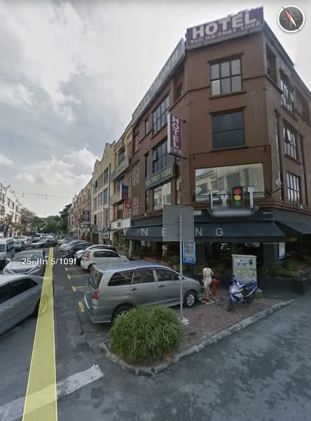Shop / Office for Sale in Taman Danau Desa (Taman Desa) - Wayne Ng - Exterior - PropertyGuru.com.my