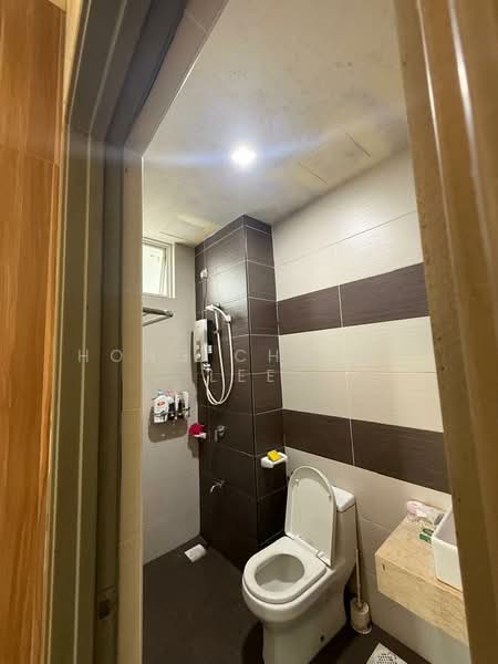 Kondominium untuk Disewa di M Condominium @ Larkin - Hong Charng Lee - Bathroom - PropertyGuru.com.my