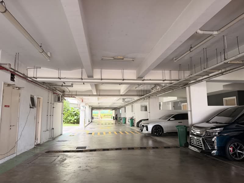 3.5-storey Terraced House for Sale in Taman Segambut (Jalan Kuching) - Crystal Chua - Car Park - PropertyGuru.com.my
