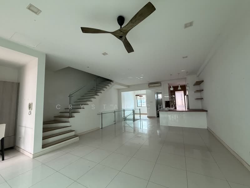 3.5-storey Terraced House for Sale in Taman Segambut (Jalan Kuching) - Crystal Chua - Living Room - PropertyGuru.com.my