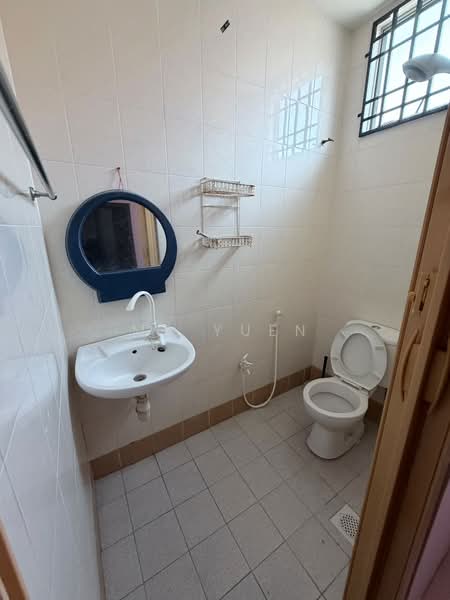 Rumah Teres 2 Tingkat untuk Dijual di Bandar Barat (Kampar) - Mr Yuen - Bathroom - PropertyGuru.com.my