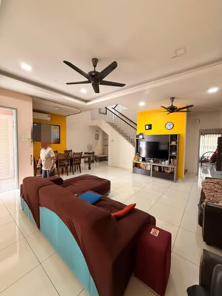Rumah Teres untuk Dijual di Seremban (Negeri Sembilan) - Shane Tan - Living Room - PropertyGuru.com.my