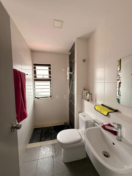 Rumah Teres untuk Dijual di Seremban (Negeri Sembilan) - Shane Tan - Bathroom - PropertyGuru.com.my
