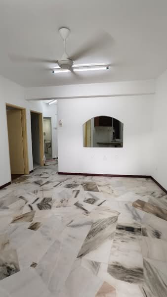 Pangsapuri untuk Disewa di Nova II - Amy Yap - Living Room - PropertyGuru.com.my