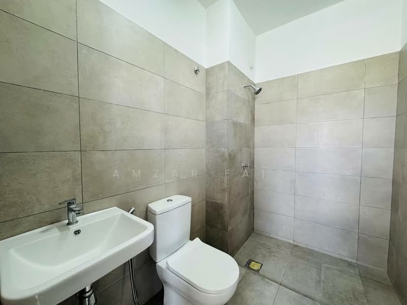 2-storey Terraced House for Sale in Bandar Tasik Puteri (Rawang) - Amzar Faiz - PropertyGuru.com.my