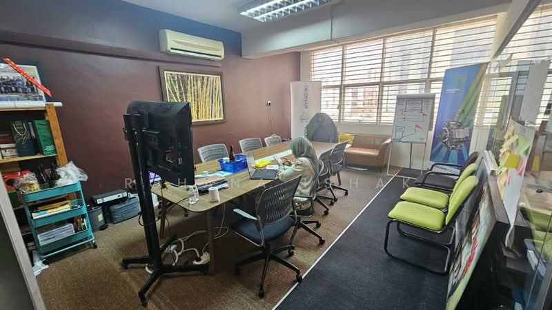 Shop / Office for Sale in Batu Caves (Selangor) - Rohana Ishak - Study - PropertyGuru.com.my