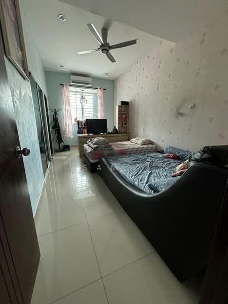 Rumah Teres 1.5 Tingkat untuk Disewa di Menglembu (Perak) - Sam . - Bedroom - PropertyGuru.com.my