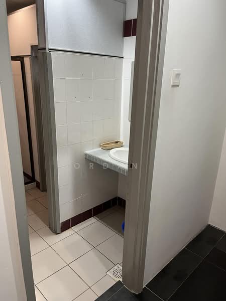 Pejabat untuk Disewa di Kelana Jaya (Petaling Jaya) - Jordan . - Bathroom - PropertyGuru.com.my