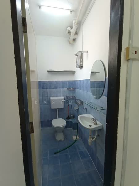 Pangsapuri untuk Disewa di Mentari Court - Kasturi . - Bathroom - PropertyGuru.com.my