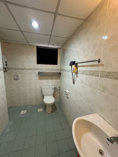 Condominium for Sale at Grand View - Lilly . - Bathroom - PropertyGuru.com.my