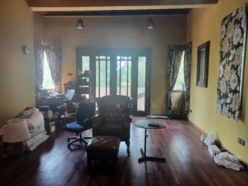 Bungalow for Sale in Seksyen 11 (Shah Alam) - Sa'a Nordin - Study - PropertyGuru.com.my