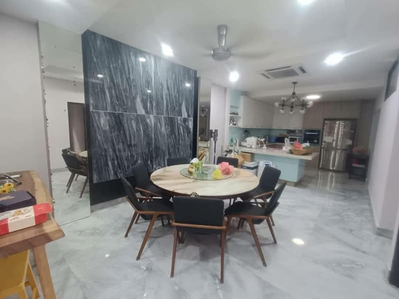 Semi-Detached House for Sale in Taman Pinji Indah (Ipoh) - Sam . - Dining Room - PropertyGuru.com.my