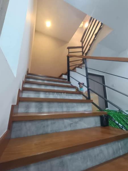 Semi-Detached House for Sale in Taman Pinji Indah (Ipoh) - Sam . - Interior - PropertyGuru.com.my