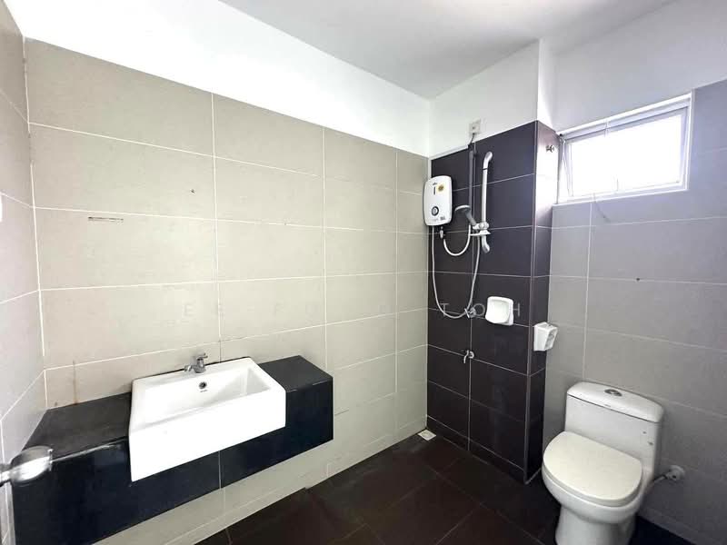 2-storey Terraced House for Sale in Mutiara Rini (Skudai) - Ee Fong Toh - Bathroom - PropertyGuru.com.my