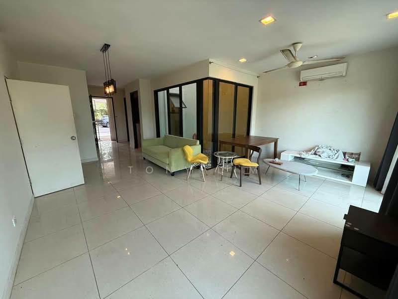 2-storey Terraced House for Rent in Gelang Patah (Johor) - Tony Lim - Living Room - PropertyGuru.com.my