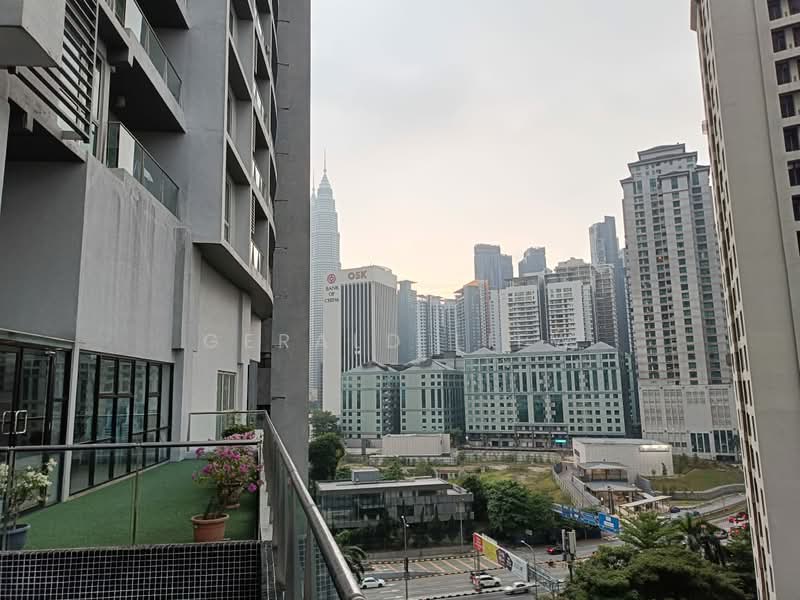 Servis Apartment untuk Disewa di myHabitat - Gerald Liew - Balcony - PropertyGuru.com.my