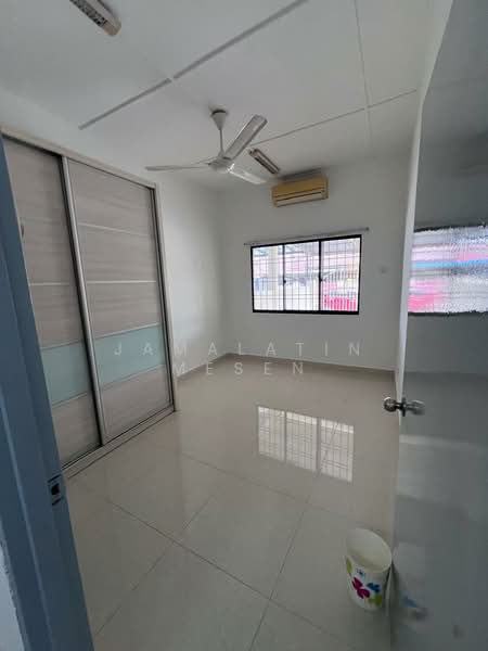 Rumah Teres 1 Tingkat untuk Disewa di Kajang (Selangor) - Jamalatin Mesen - Bedroom - PropertyGuru.com.my