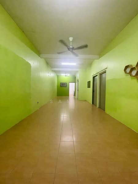 Rumah Teres 1 Tingkat untuk Dijual di Desa Pengkalan Bandaraya (Lahat) - Sam . - Corridor - PropertyGuru.com.my