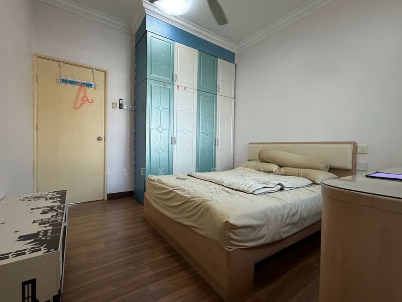 Rumah Teres 2.5-Tingkat untuk Disewa di Taman Perling (Perling) - Alexius Lim - Bedroom - PropertyGuru.com.my