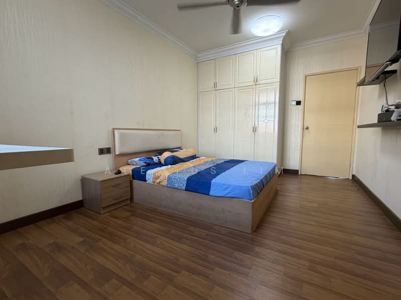 Rumah Teres 2.5-Tingkat untuk Disewa di Taman Perling (Perling) - Alexius Lim - Bedroom - PropertyGuru.com.my