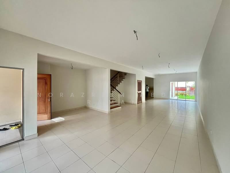 Rumah Teres 2 Tingkat untuk Dijual di Denai Alam (Shah Alam) - Norazrein Abdul Raman - Living Room - PropertyGuru.com.my