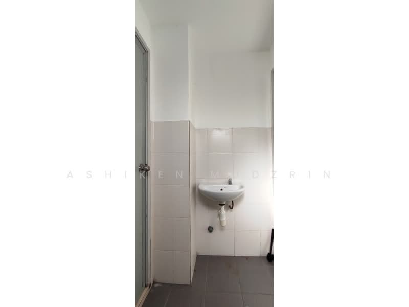 Pangsapuri untuk Disewa di Suria Apartment - Ashiken Mudzrin - PropertyGuru.com.my